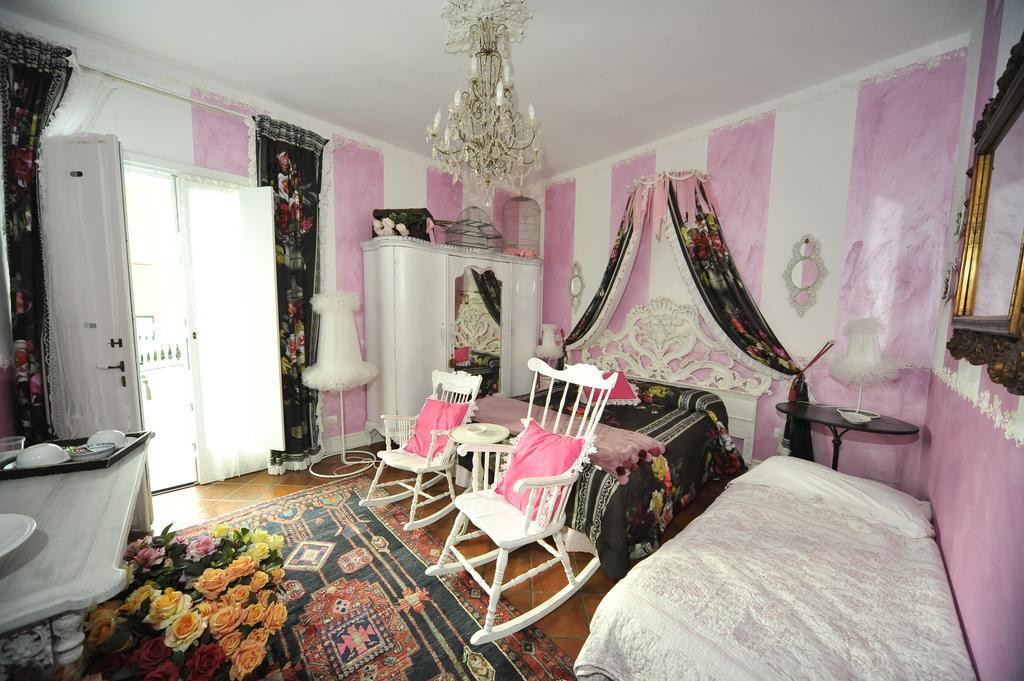 La Maison Delle Favole Desenzano del Garda Buitenkant foto